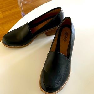 Black EURO soft by Sofft loafers